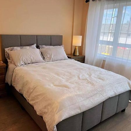 Brand New Luxury 2-Bedroom Townhouse. 던컨 외부 사진