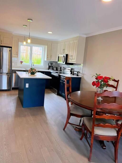 Brand New Luxury 2-Bedroom Townhouse. 던컨 외부 사진