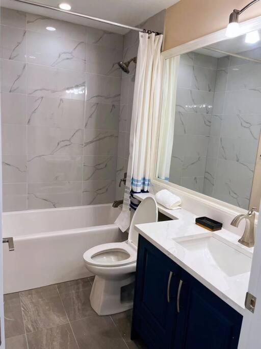 Brand New Luxury 2-Bedroom Townhouse. 던컨 외부 사진
